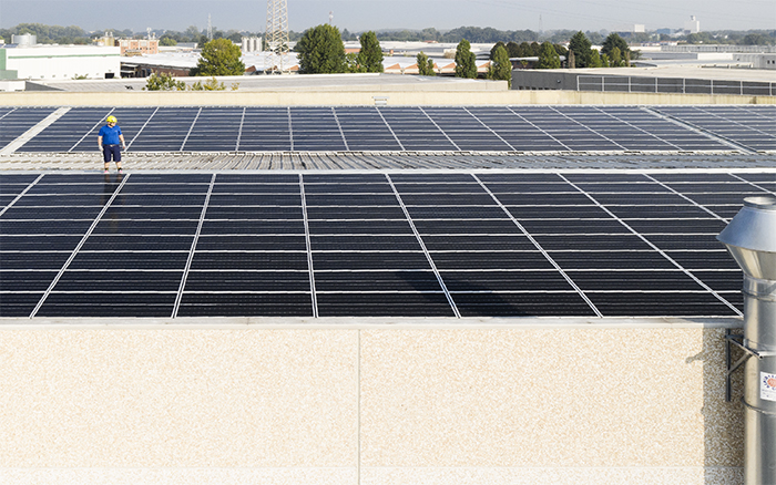Instalación de paneles fotovoltaicos SunPower para aprovechar la sostenibilidad de la energía solar