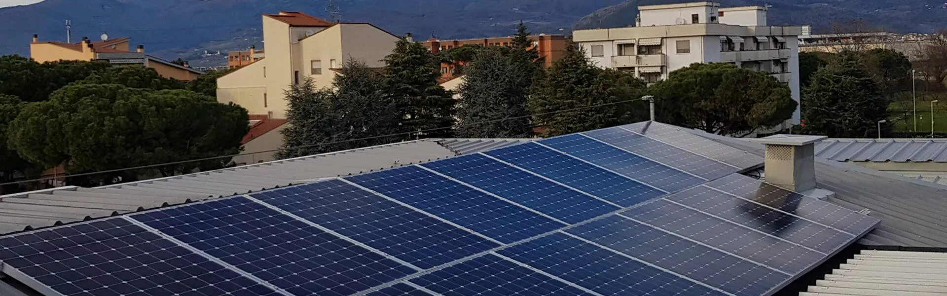 L’edilizia popolare sceglie il fotovoltaico SunPower e mostra i vantaggi dell’utilizzo dell’energia solare e rinnovabile per il risparmio.